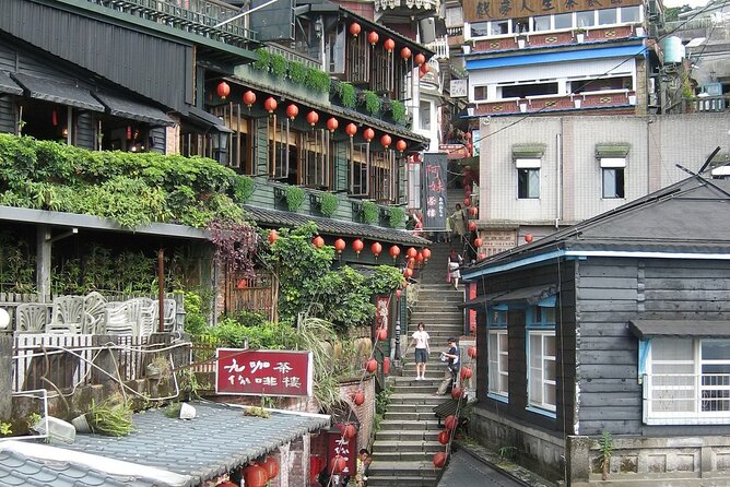 Jiufen Village and Northeast Coast Tour From Taipei - Key Points