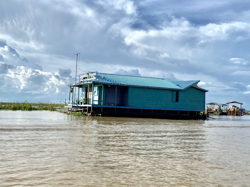 Kampung Khleang Floating Village - Key Points