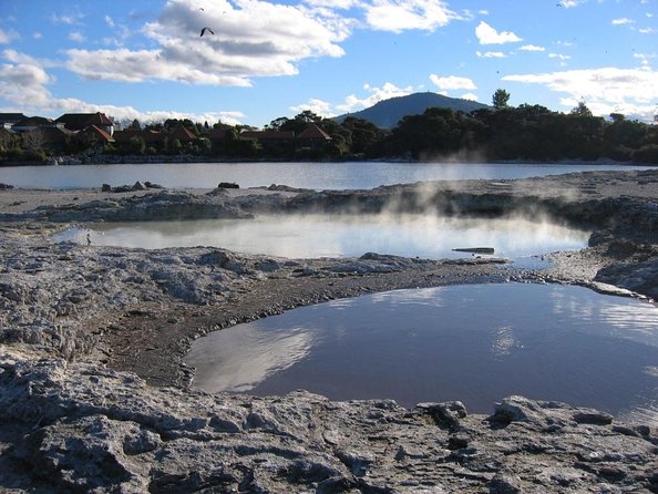 Katoa Jet Boat Tour on Lake Rotorua - Key Points