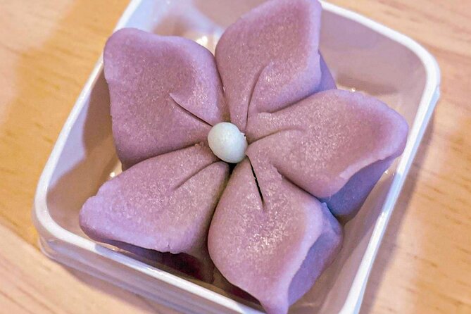 Licensed Guide "Wagashi" (Japanese Sweets) Experience Tour (Tokyo) - Key Points