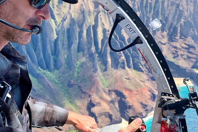 Lihue 4-Guest Open-Door Helicopter Ride  - Kauai - Key Points