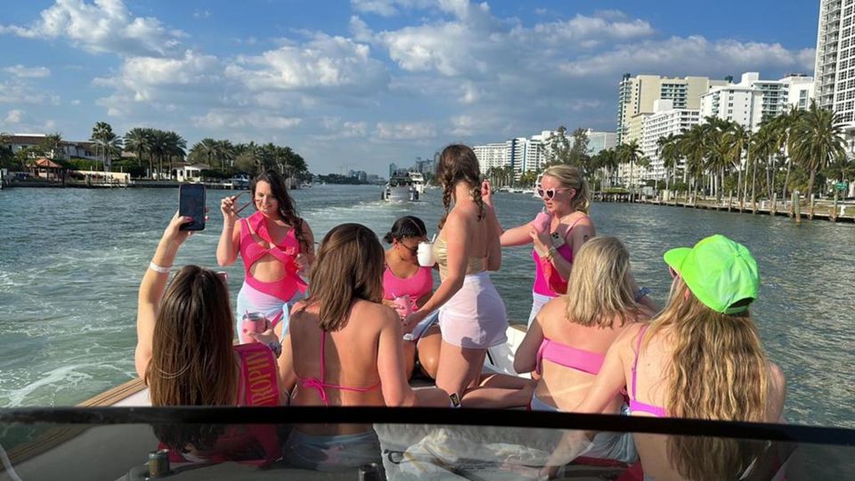 Miami: Private City Cruise of Miami Beach With French Guide - Key Points