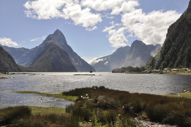 Milford Sound Scenic Flight From Queenstown - Key Points