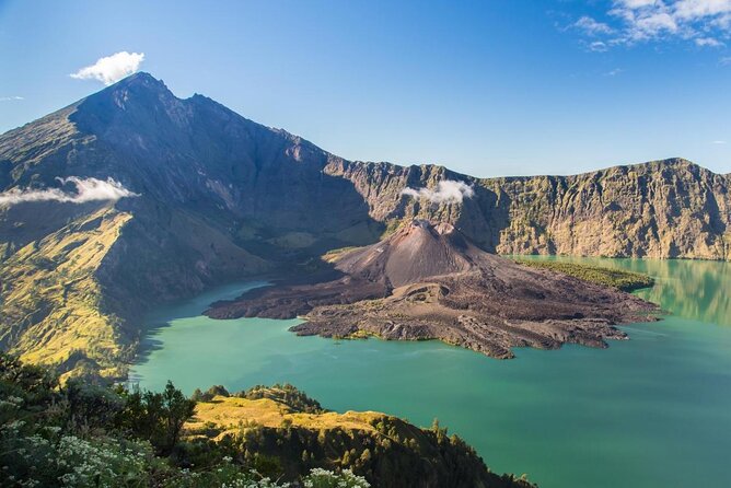 Mount Rinjani Hiking to Summit( 2Days 1Night ) - Key Points