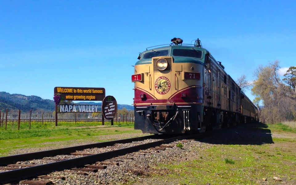Napa Valley Wine Train: Gourmet Express Lunch or Dinner - Key Points
