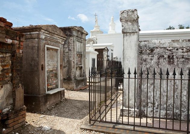 New Orleans St. Louis Cemetery No. 3 Walking Tour - Key Points