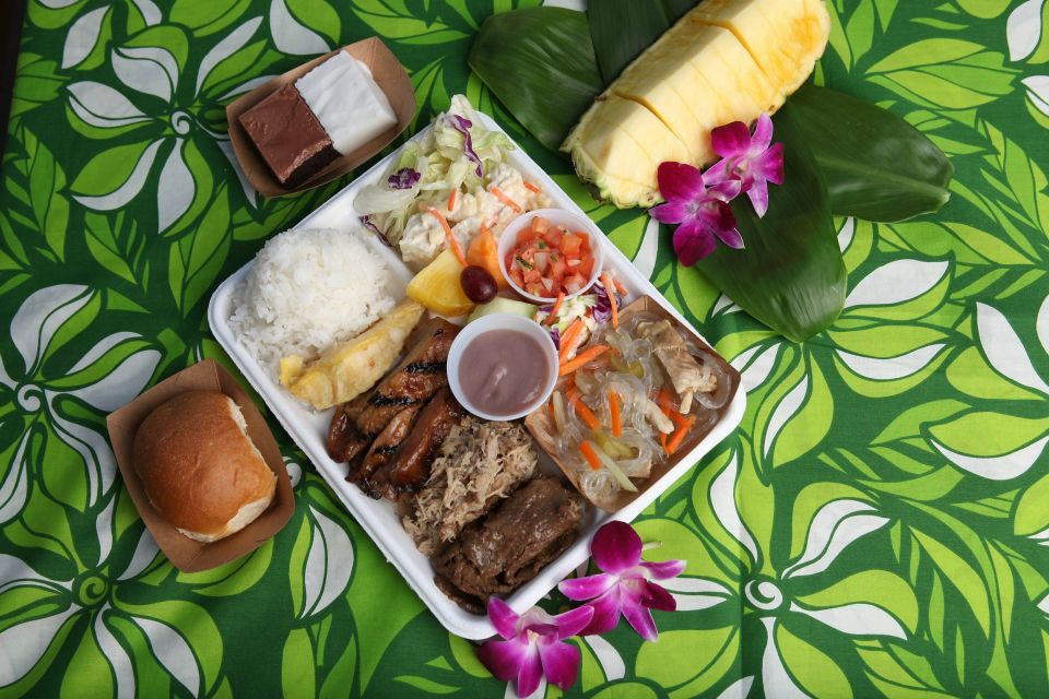 Oahu: Germaine's Traditional Luau Show & Buffet Dinner - Key Points