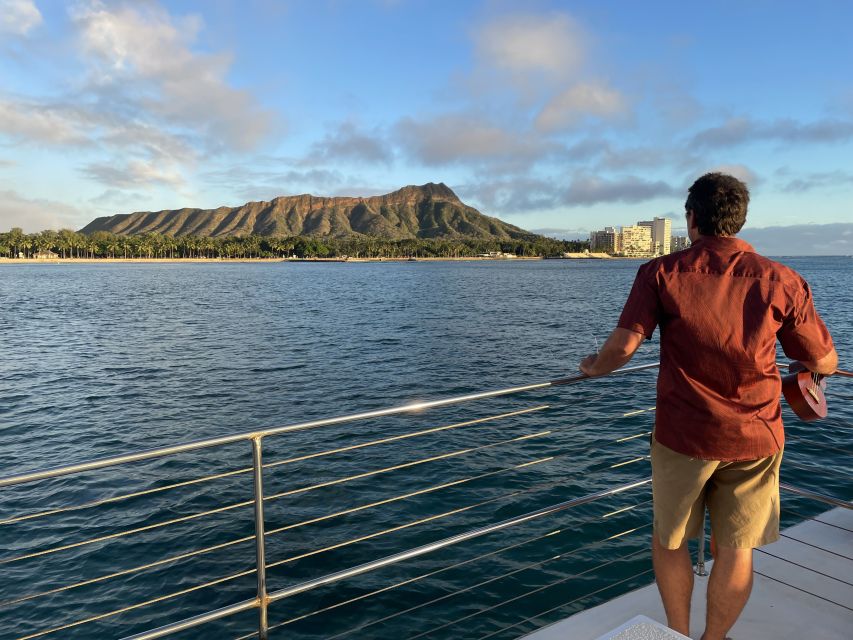 Oahu: Traditional Canoe Sunset Cruise With Dinner - Output: