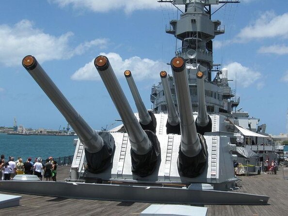 Pearl Harbor, Battleship Missouri and Honolulu City Tour W/ Lunch - Key Points