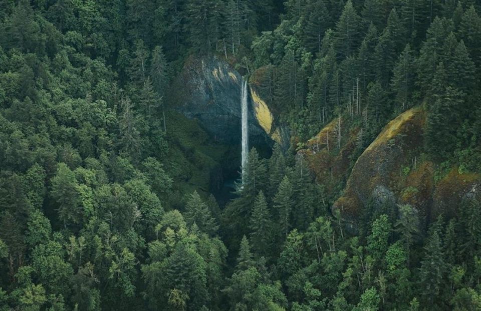 Portland: Private Columbia Gorge Waterfalls Scenic Air Tour - Key Points