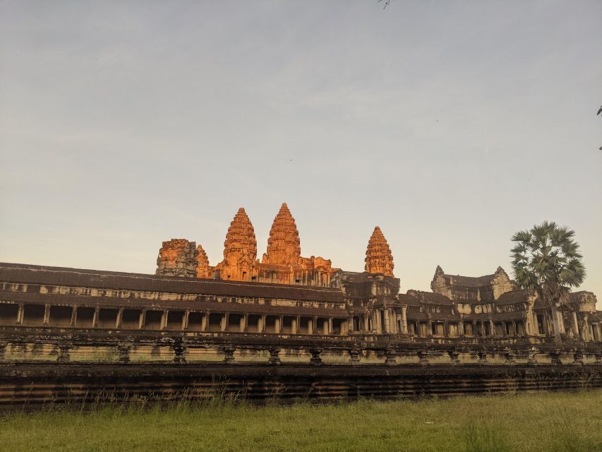 Private Angkor Wat Tour at Sunrise - Key Points