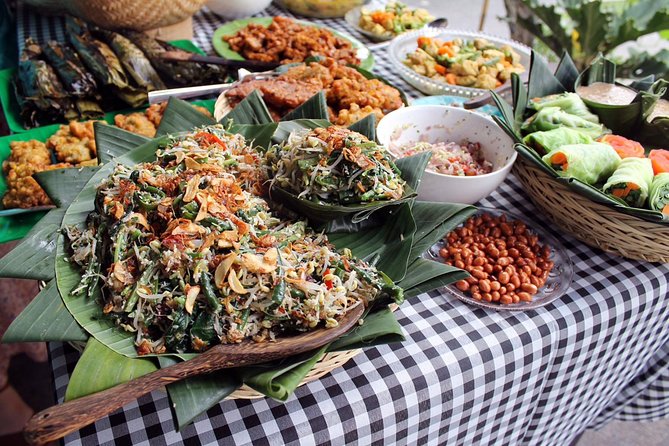 PRIVATE Balinese Cooking Class in a Traditional Family Home - Key Points