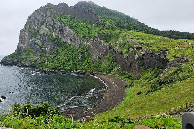 Private Full-Day Package Tour - South & East of Jeju Island - Key Points