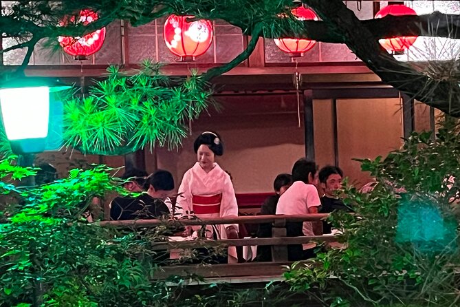 Private Kyoto Local Sake Stand and Maiko Beer Garden Tour - Tour Highlights