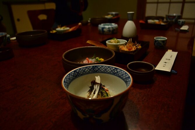 Private Lunch With Sayuki, the First Western Geisha - Key Points