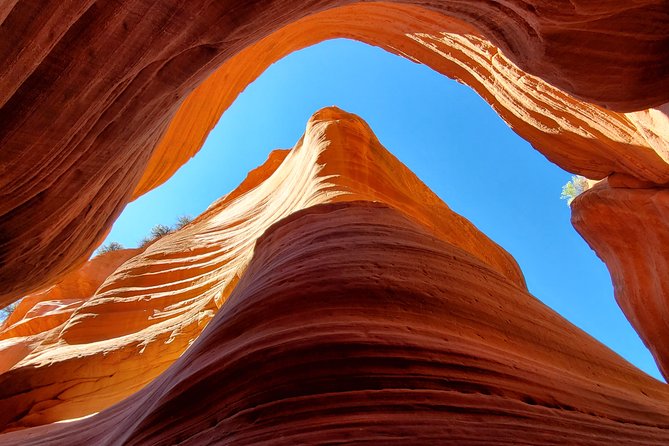 Private Peek-A-Boo Slot Canyon Guided Tours - Key Points
