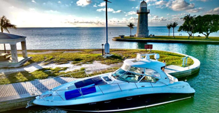 Private Yacht Rentals 2h Champagne Gift