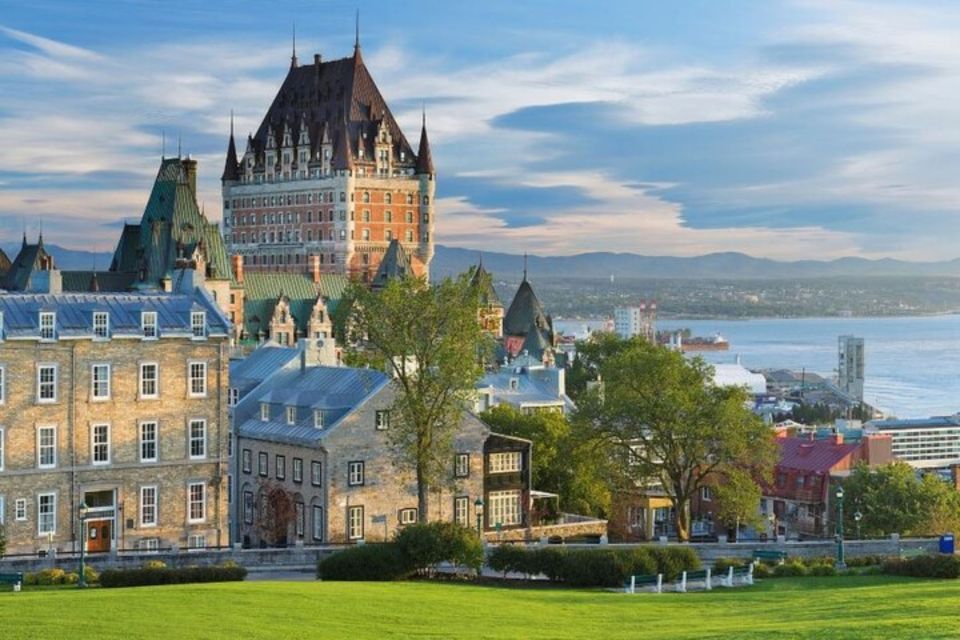 Quebec: Private Custom Tour With a Local Guide - Key Points