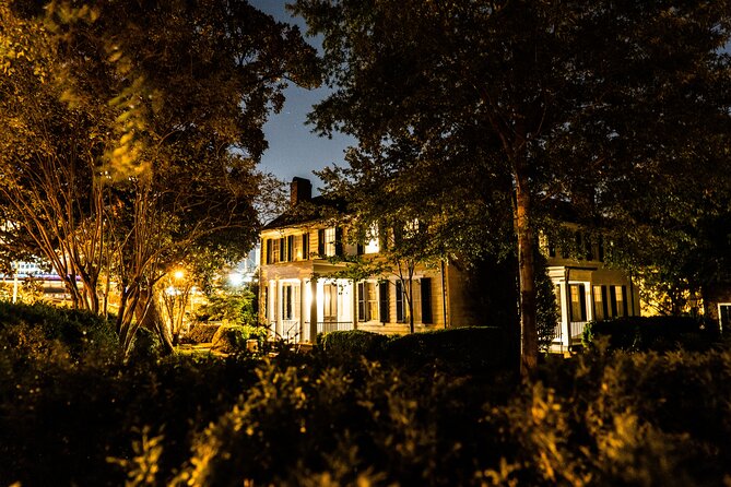 Richmond Ghosts and Haunted Dark History Walking Tour - Key Points