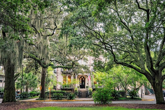 Savannah's Historical District: A Self-Guided Audio Tour - Key Points
