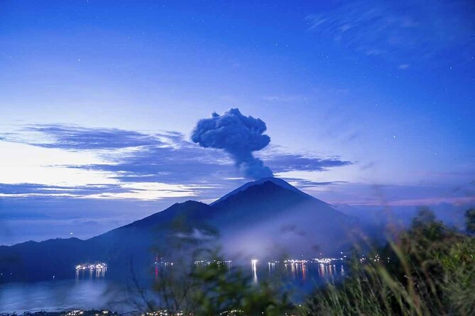 Sharing Group Sunrise Mount Batur Hike - Traveler Engagement