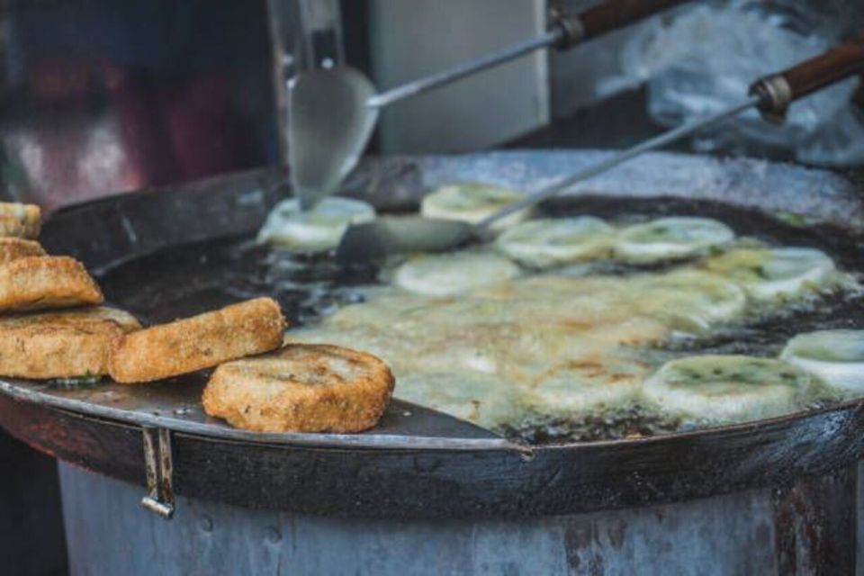 Siem Reap Authentic Food Tour By Local - Key Points