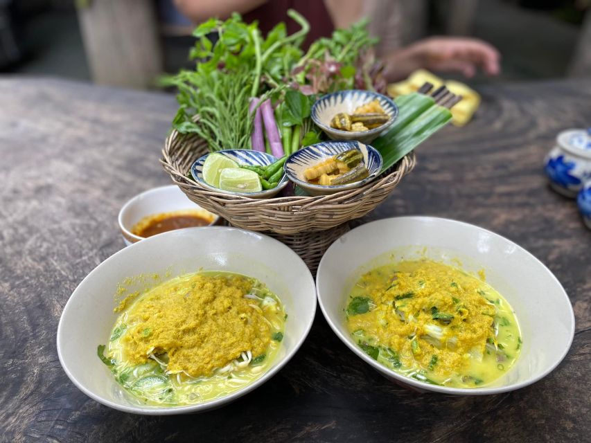 Siem Reap: Evening Foodie Vespa Tour - Key Points