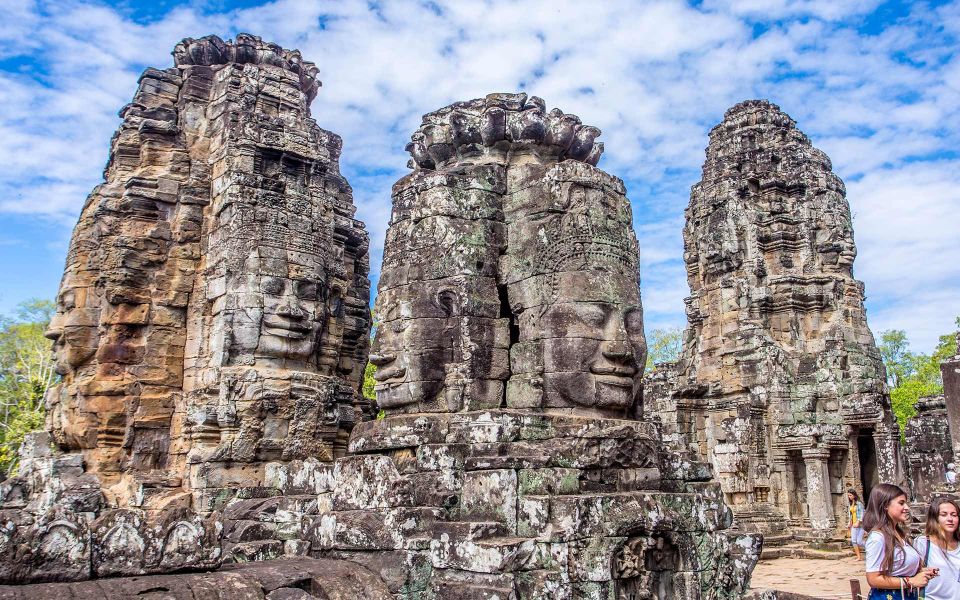 Siem Reap: Small Circuit Tour by Tuktuk With English Guide - Key Points