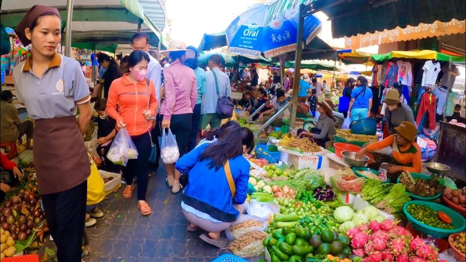 Siem Reap Street Foods Tour by Tuk Tuk With Personal Guide - Key Points