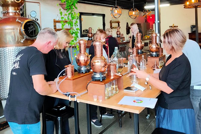Small-Group Gin Masterclass in Gold Coast - Key Points