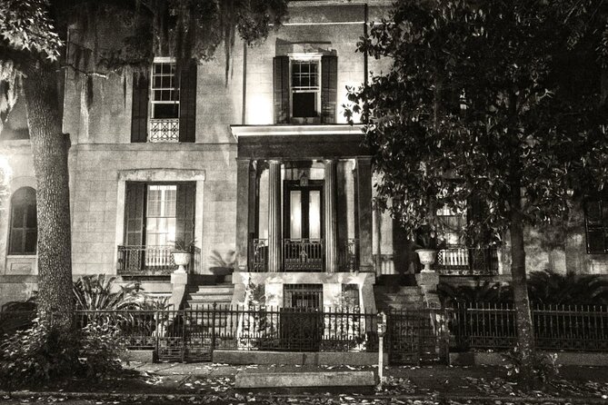 Spirits and Scoundrels Adults Only Savannah Ghost Tour 10pm - Tour Highlights