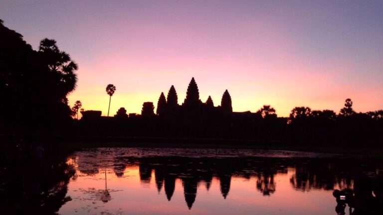 Sun Rise Small Group Day Tour to Temples of Angkor