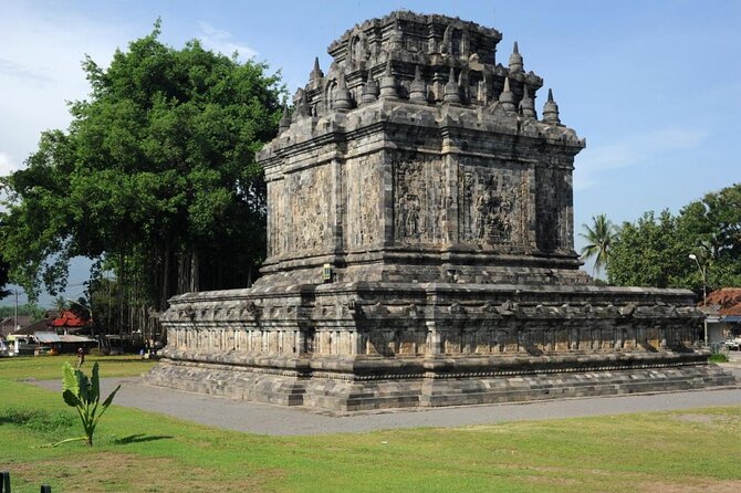 Sunrise and Temples Tour From Yogyakarta - Key Points
