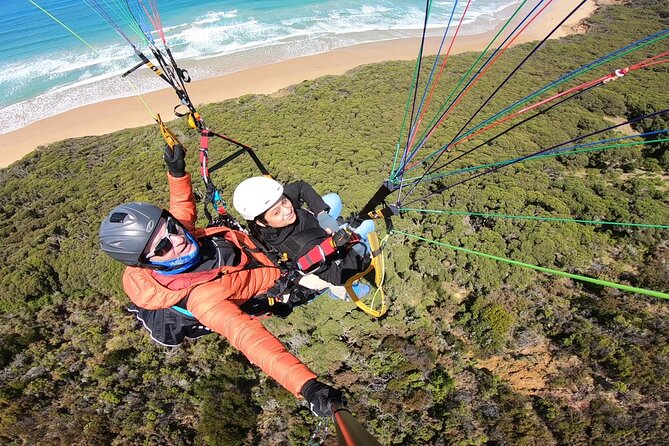 Tandem Paragliding Melbourne & Bells Beach - Key Points