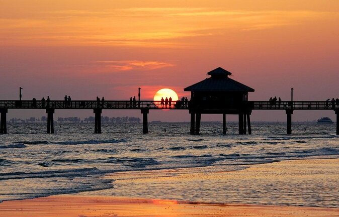 The Fort Myers Beach Haunted Pub Crawl (A Magical History Tour) - Key Points