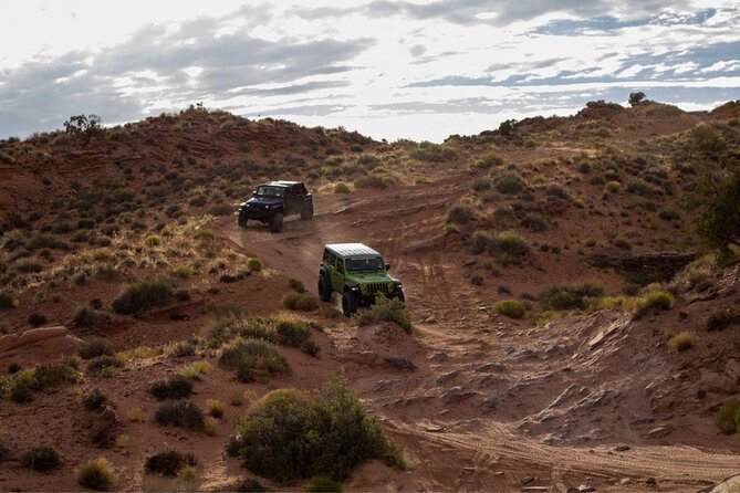 Thrilling Guided You-Drive Hells Revenge UTV Tour In Moab UT - Key Points