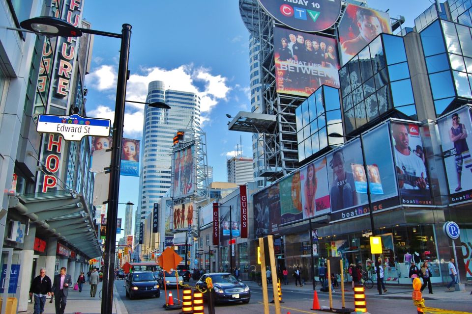 Toronto: Downtown and Highlights Walking Tour - Key Points