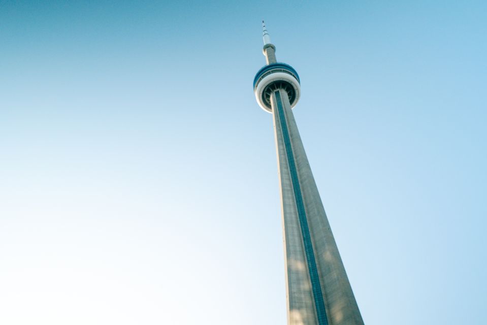 Toronto: Walking Tour With CN Tower Entry - Key Points