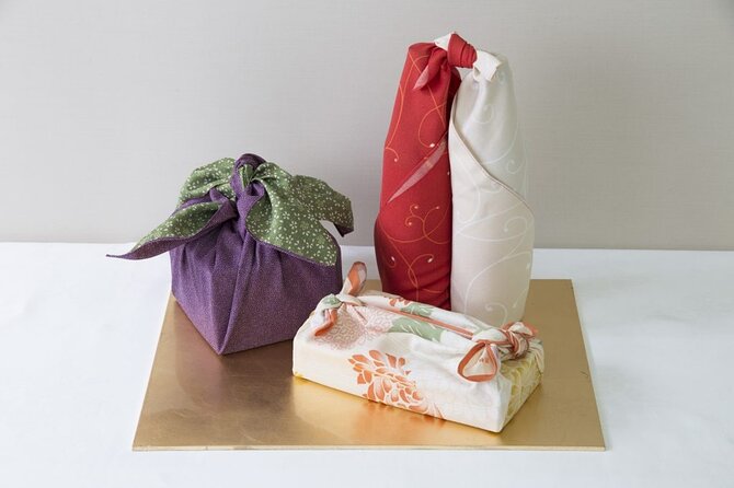 Traditional Furoshiki Cloth Wrapping Experience - Key Points