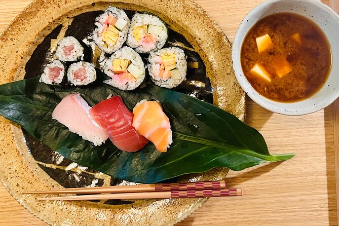 Traditional Japanese Sushi Culinary Experience - Key Points