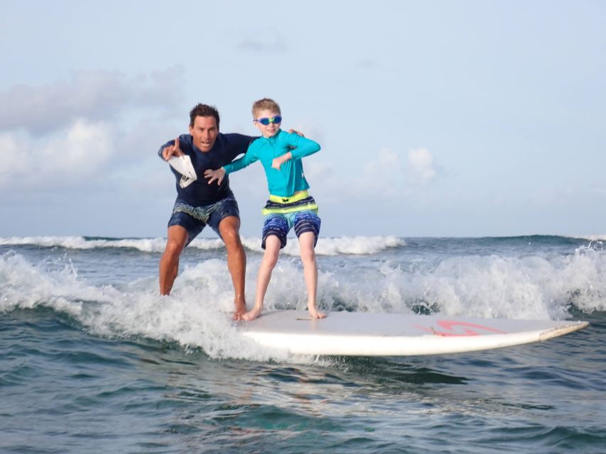 Waikiki: 2-Hour Private or Group Surfing Lesson for Kids