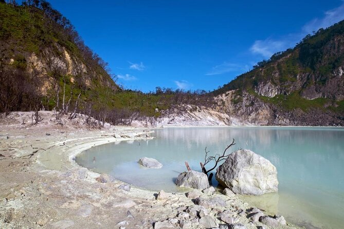 White Crater Day Trip Private Tour Bandung Kawah Putih All In - Key Points