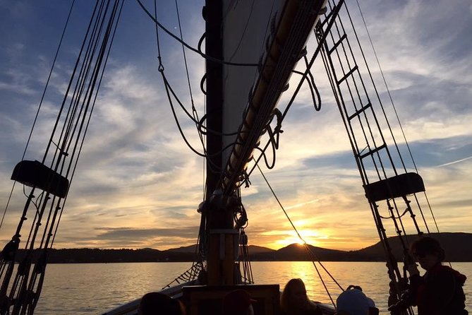 Windjammer Classic Sunset Sail - Key Points