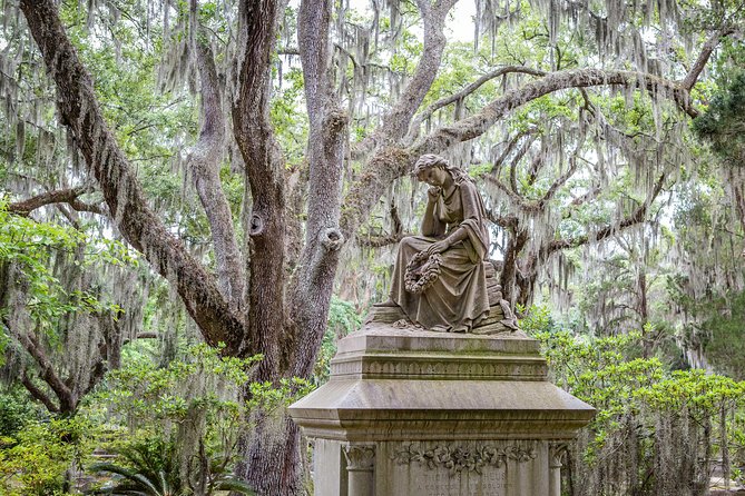 Wormsloe Historic Site & Bonaventure Cemetery Tour From Savannah - Key Points