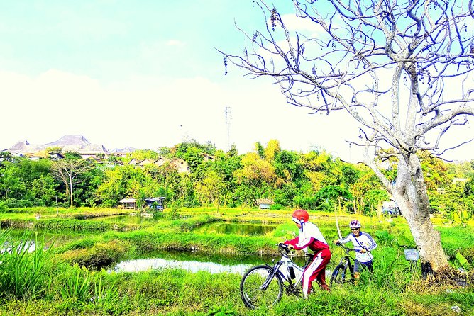 Yogyakarta Cycling Tour Around the Villages and Fish Farm - Key Points