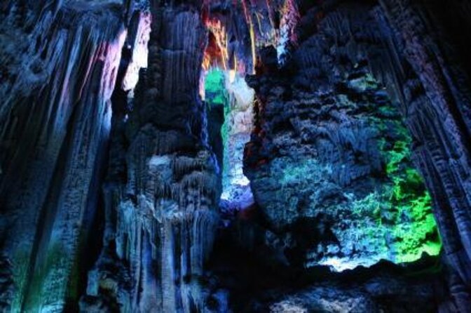 1-Day Guilin Tour to Reed Flute Cave, Xianggong Hill, Bamboo Boat and Night Show - Key Points