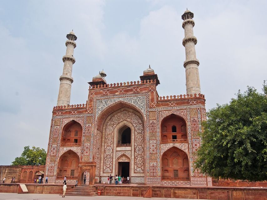 Agra Day Tour By Private Luxury Car - Key Points