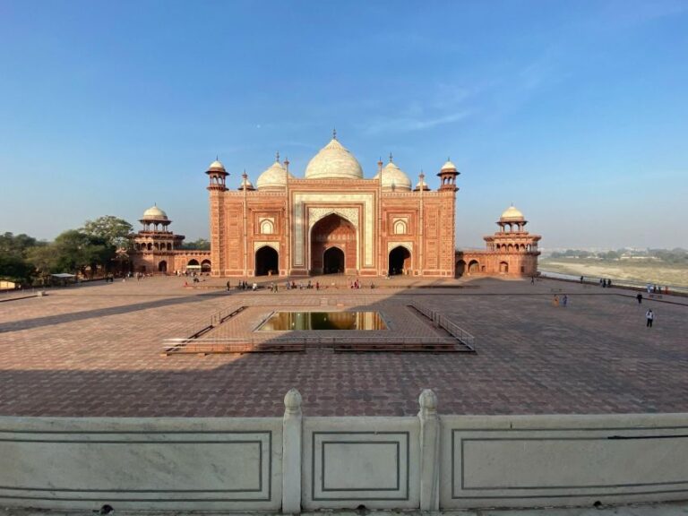 Agra: Private Half Day Guided City Sightseeing Tour