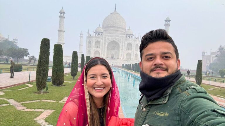 Agra: Taj Mahal Guided Tour With Skip the Line