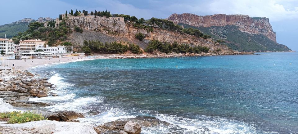 Aix-en-Provence: Marseille, Cassis, & Calanques Private Tour - Tour Highlights